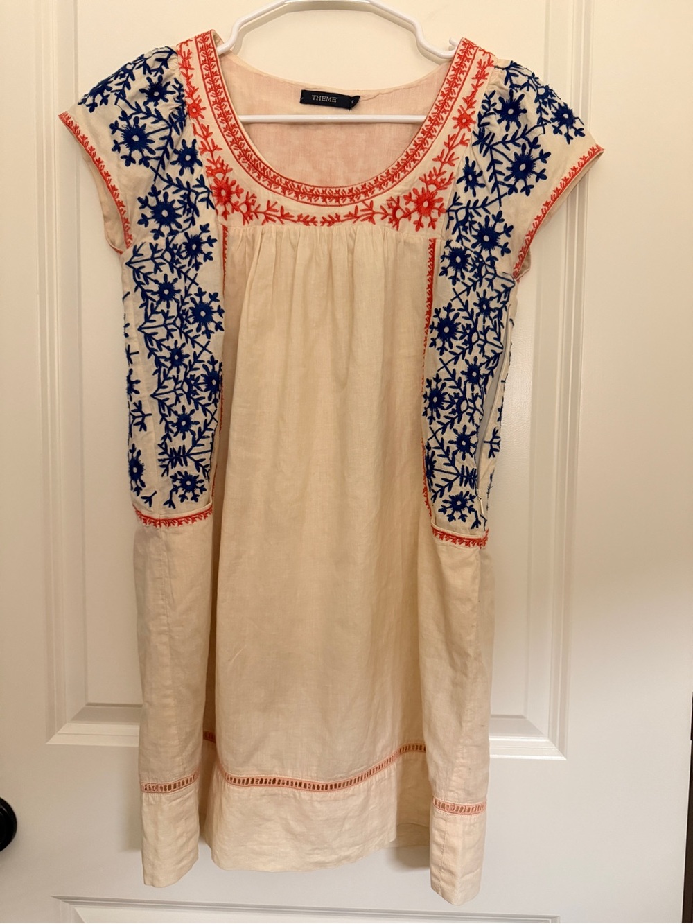 THEME brand embroidered top/tunic